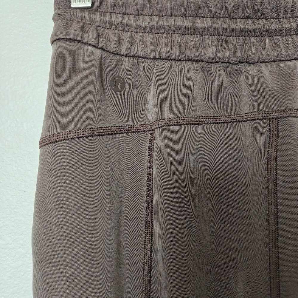 Lululemon Softstreme High-Rise Straight-Leg Cropped Pant - Picture 6 of 10